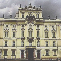 Fa&ccedil;ade baroque du mus&eacute;e de Prague