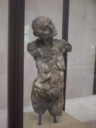 Corps de vieille femme, tr&egrave;s maigre